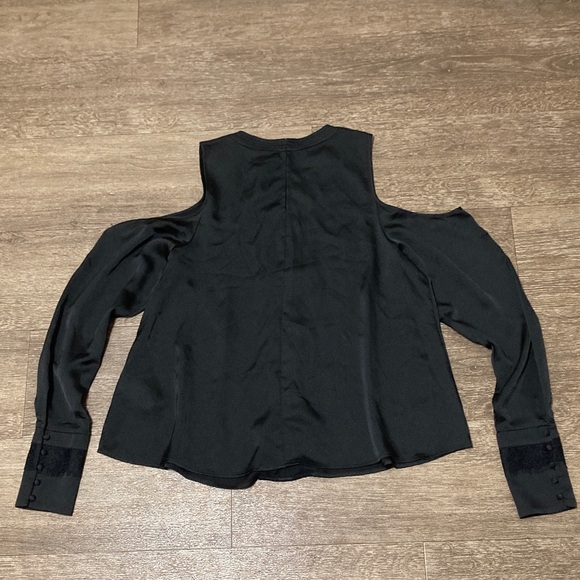 Laundry By Shelli Segal Black Cold Shoulder Blouse - Picture 7 of 10